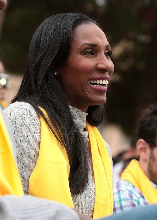 Lisa Leslie speaking at an event in Phoenix in January 2015