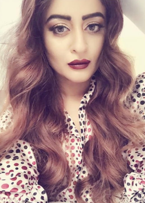 Mahhi Vij in an Instagram selfie as seen in June 2018