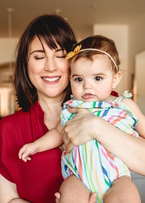 Melanie Paxson as seen while posing for a picture along with her baby in September 2019