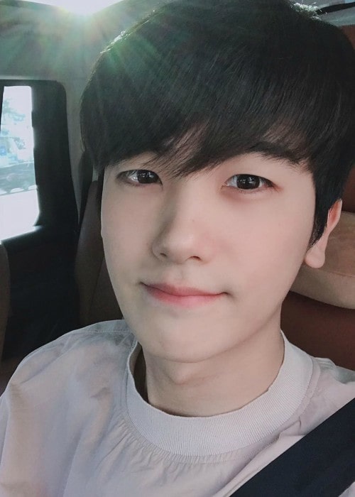 Park Hyung-sik in an Instagram selfie as seen in May 2019