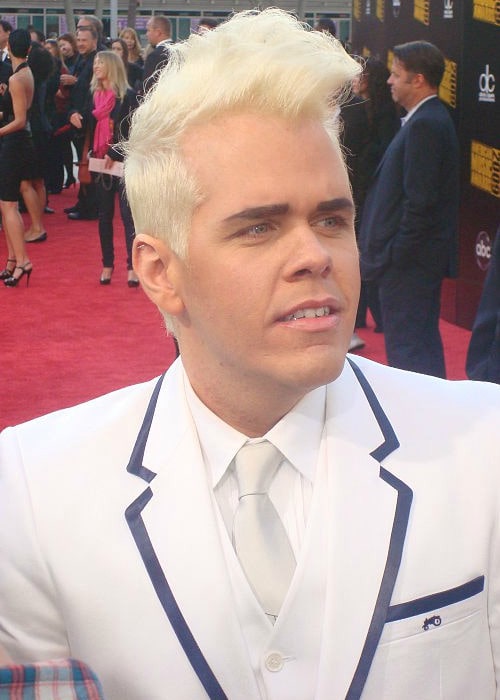 Perez Hilton at the 2009 American Music Awards