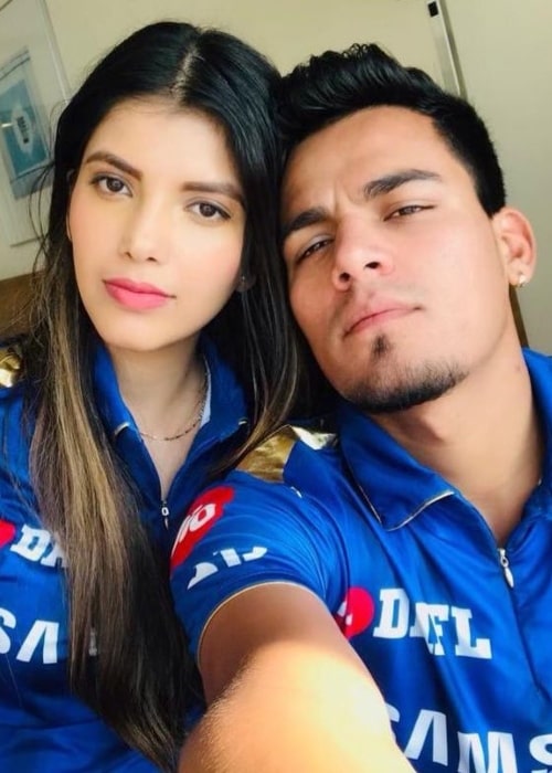 Rahul Chahar as seen in a selfie taken with his girlfriend Ishani in April 2019