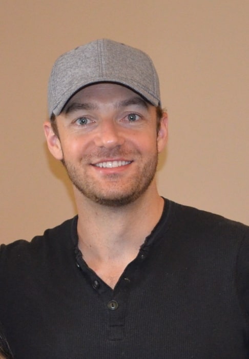 Ross Marquand as seen while smiling for the camera at Monster Mania Convention in August 2015