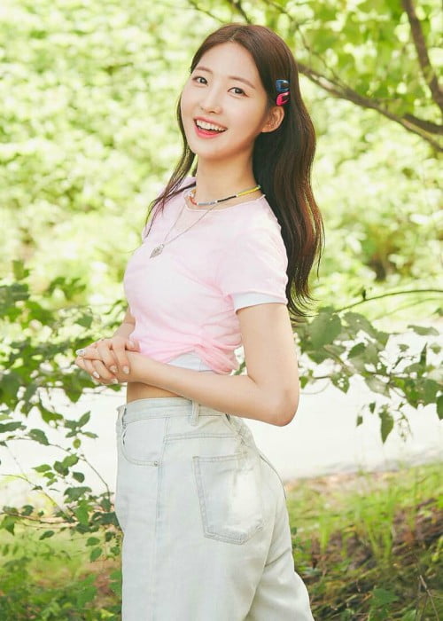 Sihyeon in an Instagram post as seen in August 2019