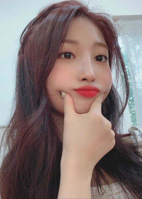 Sihyeon Height, Weight, Age, Boyfriend, Family, Facts, Biography