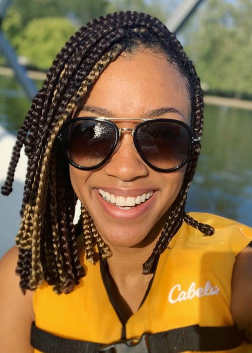 Sonequa Martin-Green in an Instagram selfie as seen in April 2019