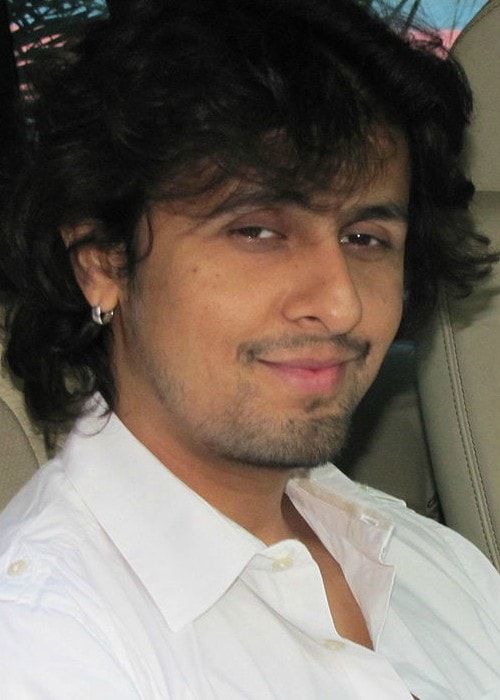 Sonu Nigam during peace rally conducted in Mumbai in November 2011