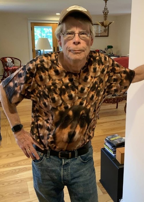 stephen-king-height-weight-age-body-statistics-healthy-celeb