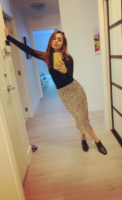 Summer Bishil as seen while taking a mirror selfie in August 2019