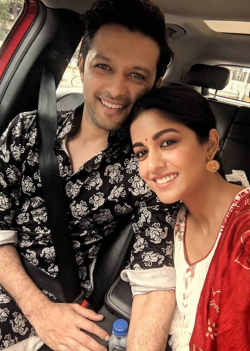 Vatsal Sheth and Ishita Dutta wishing everybody Happy Diwali in October 2019