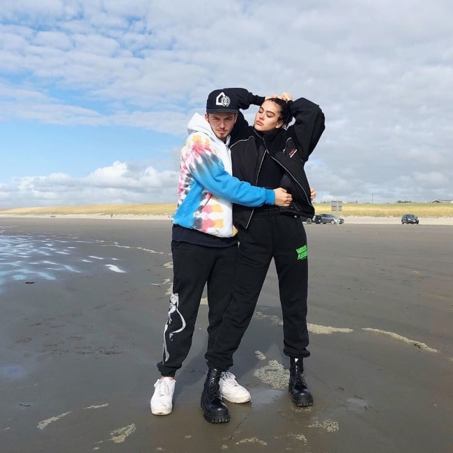 Amelia Gray Hamlin as seen while posing for a picture along with her boyfriend in October 2019