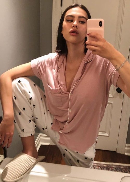 Amelia Gray Hamlin as seen while taking a mirror selfie in October 2019