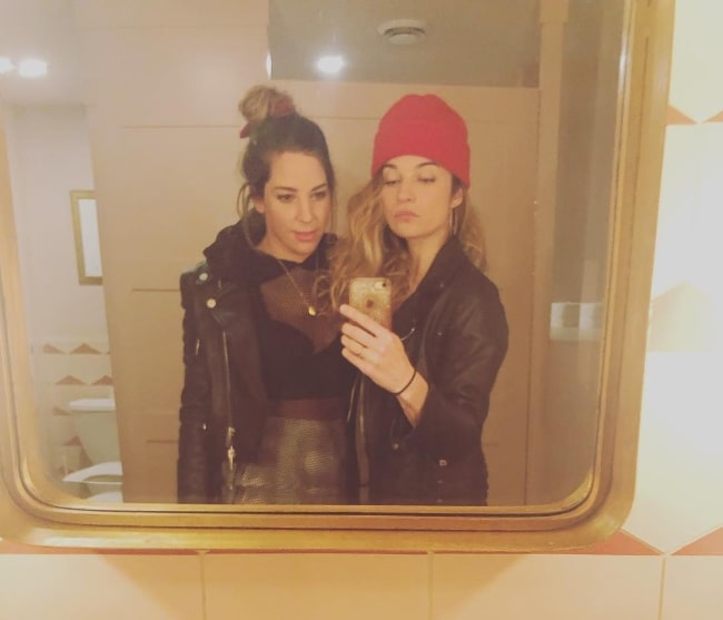 Annie Murphy as seen while taking a mirror selfie along with Bianca Boyd in March 2019