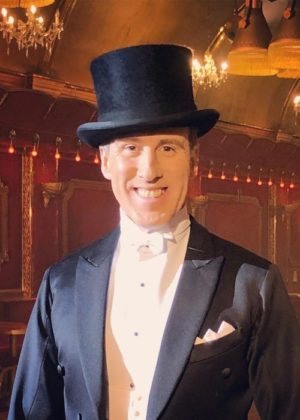Anton du Beke Height, Weight, Age, Spouse, Family, Facts, Biography