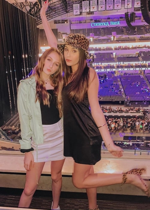 Avary Anderson (Right) as seen while posing for a picture along with her friend Sydney at a Billie Eilish concert in American Airlines Center in October 2019