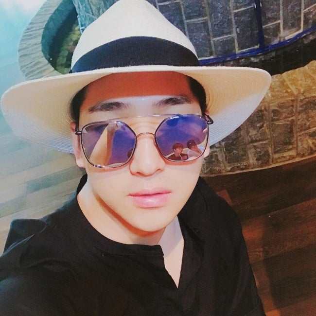Baro as seen while taking a selfie in August 2017