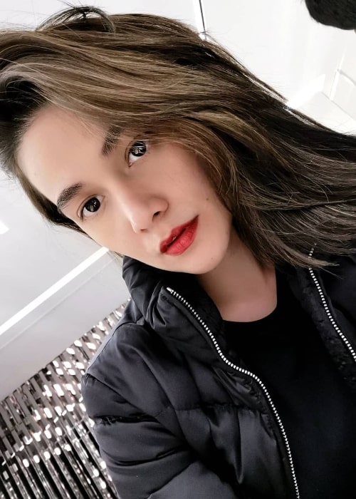 Bea Alonzo as seen while taking a selfie in January 2019