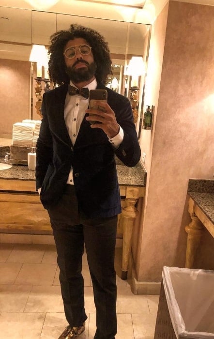 Daveed Diggs as seen while taking a mirror selfie in October 2018