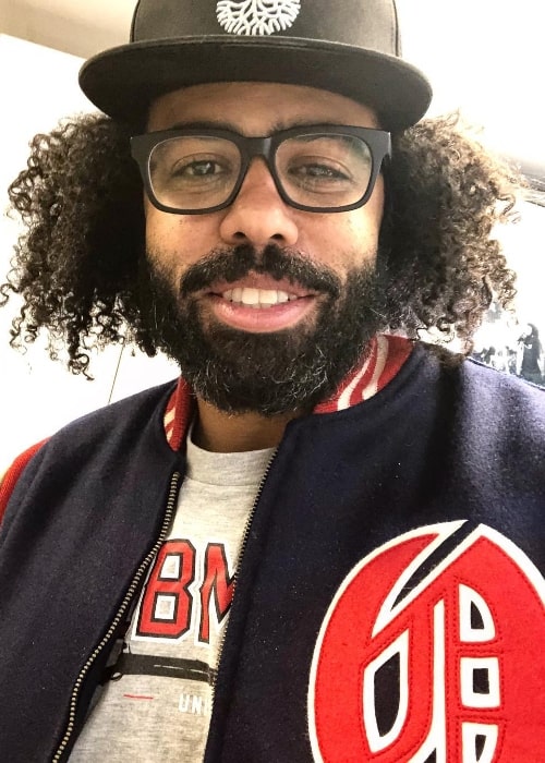 Daveed Diggs as seen while taking a selfie in November 2018