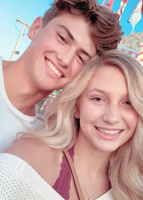 Ellie Vandeel and Grant Marshall in a selfie in August 2019