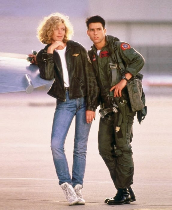 Kelly McGillis along side legendary actor Tom Cruise in a picture taken during the shoot of Top Gun (1986)