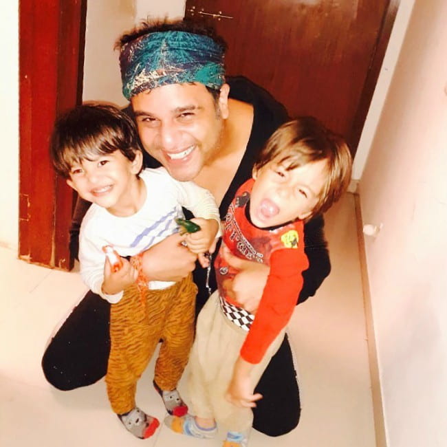 Krushna Abhishek with his kids as seen in November 2019