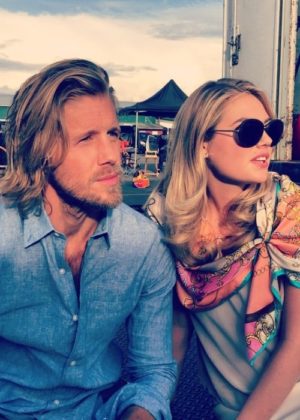 Matt Barr Height, Weight, Age, Girlfriend, Family, Facts, Biography