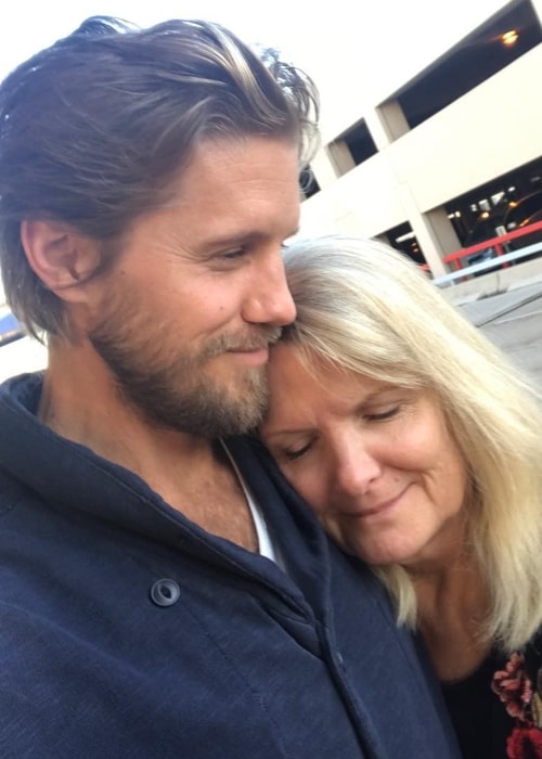 Matt Barr as seen in a selfie with his mother DeDe Barr in January 2018