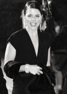 Neve Campbell Height, Weight, Age, Boyfriend, Family, Facts, Biography