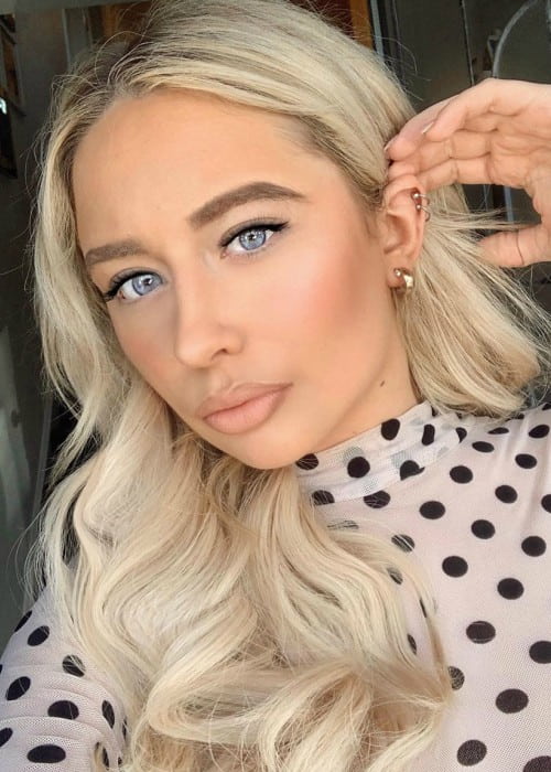 Saffron Barker in an Instagram selfie as seen in December 2019