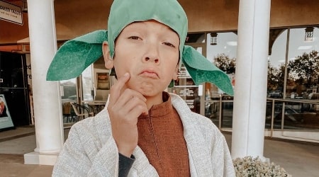 Wyatt Bennett Height, Weight, Age, Body Statistics