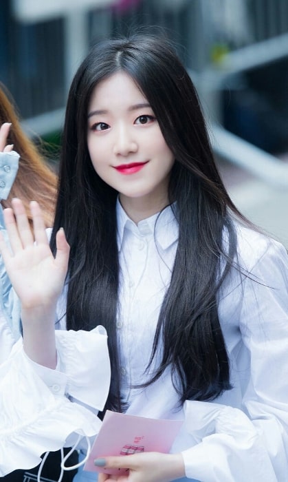 Ye Shuhua as seen while on the way to Music Bank at May 11, 2018