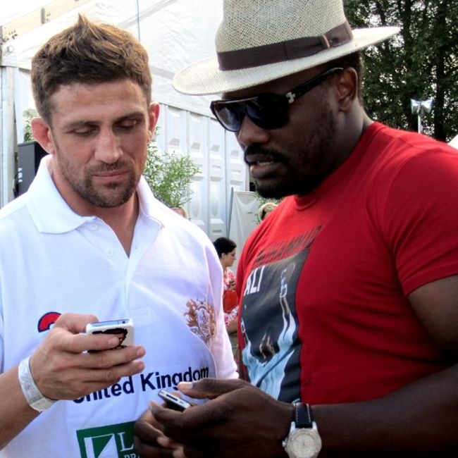 Alex as seen with British professional boxer Dereck Chisora