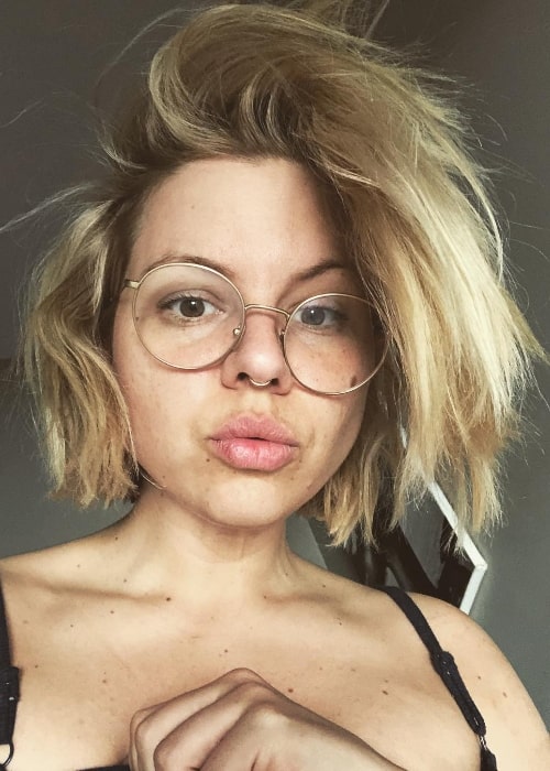 Ali Liebert as seen while showing her new hair in a selfie in March 2019