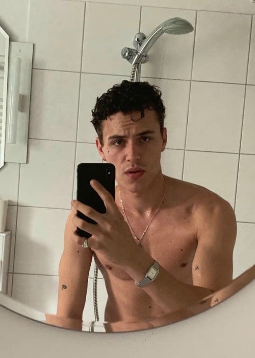 Arón Piper in a selfie in June 2019