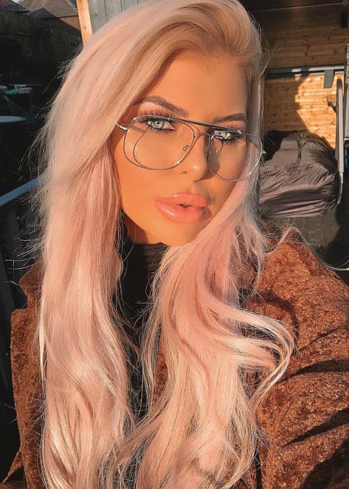 Chloe Chaloner in an Instagram selfie in December 2019