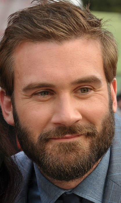 Next photo of Clive Standen