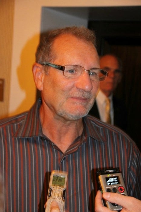 Ed O 'neill, jak je vidět v srpnu 2010'Neill as seen in August 2010