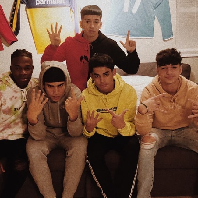 Mattia Polibio as seen in a picture with his close friends Robert Georges, Alejandro Rosario, Alvaro, and Roshaun Diah in November 2019