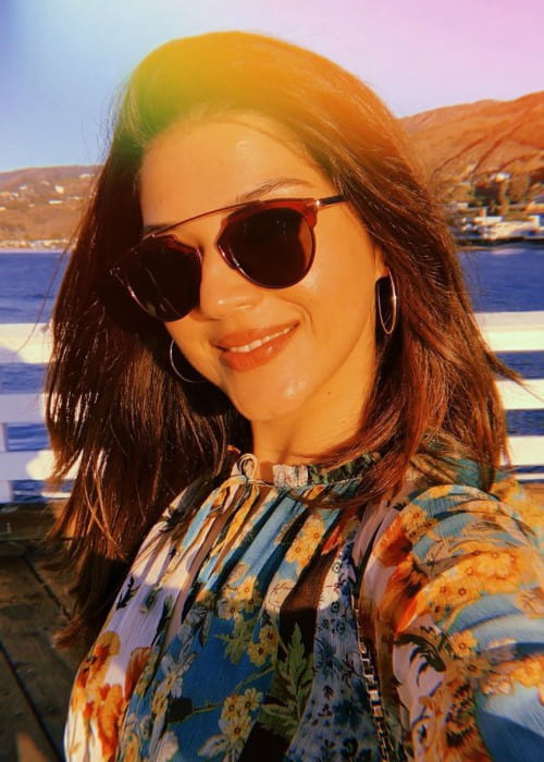 Mehreen Pirzada in an Instagram selfie as seen in October 2019