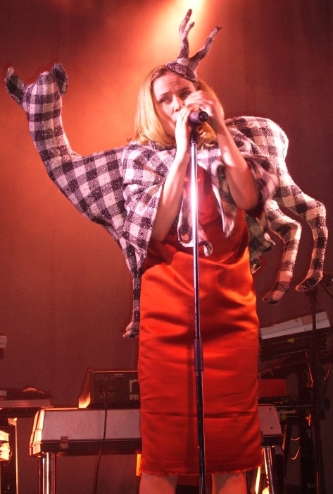 Róisín Murphy while performing live in Sofia, Bulgaria in 2008