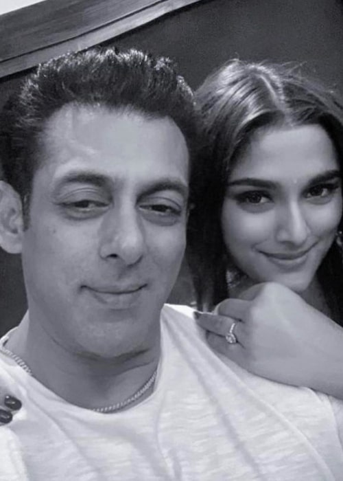 Saiee Manjrekar as seen in a selfie taken with veteran actor Salman Khan in December 2019