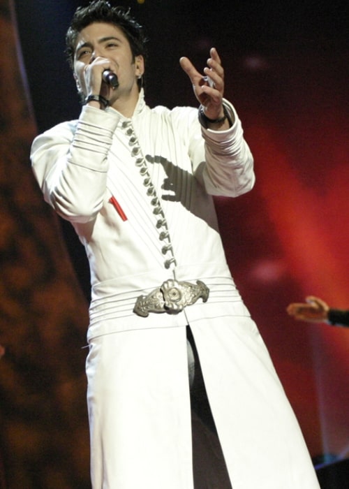 Toše Proeski as seen in a picture taken during a rehearsal in Istanbul in 2004