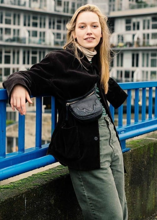 Victoria Pedretti in an Instagram post in December 2019