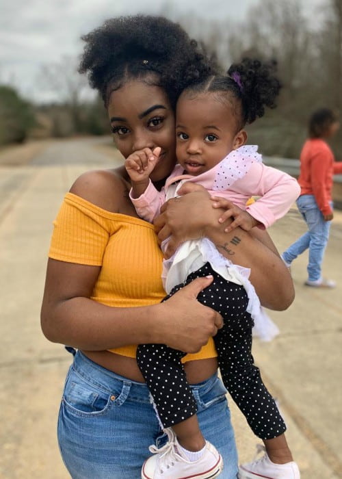 Zaria Mosley with her daughter as seen in December 2019