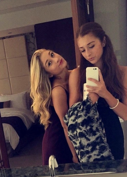 Abbey Nolet (Right) and Briar Nolet in a selfie in May 2016