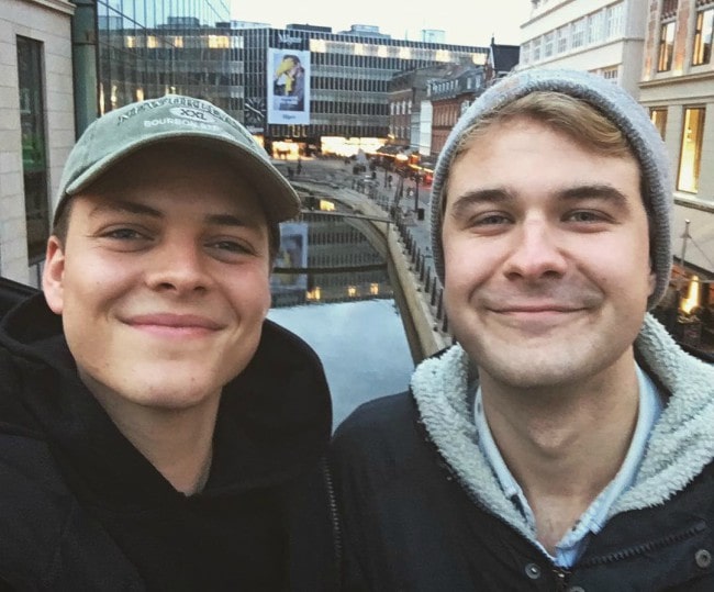 Alex Høgh Andersen (Left) and Magnus Haugaard Petersen in a selfie in December 2018