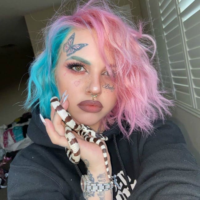 Baby Goth Height, Weight, Age, Body Statistics - Healthy Celeb