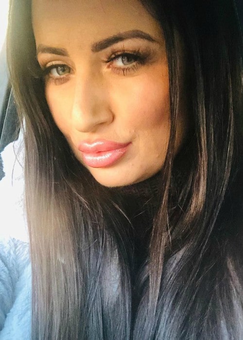 Chantelle Houghton in an Instagram selfie as seen in December 2019