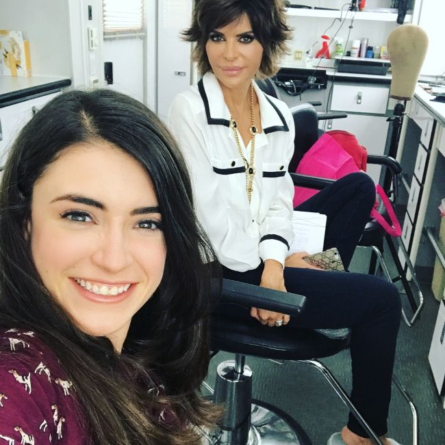 Daniela Bobadilla taking a selfie with Lisa Rinna in September 2017